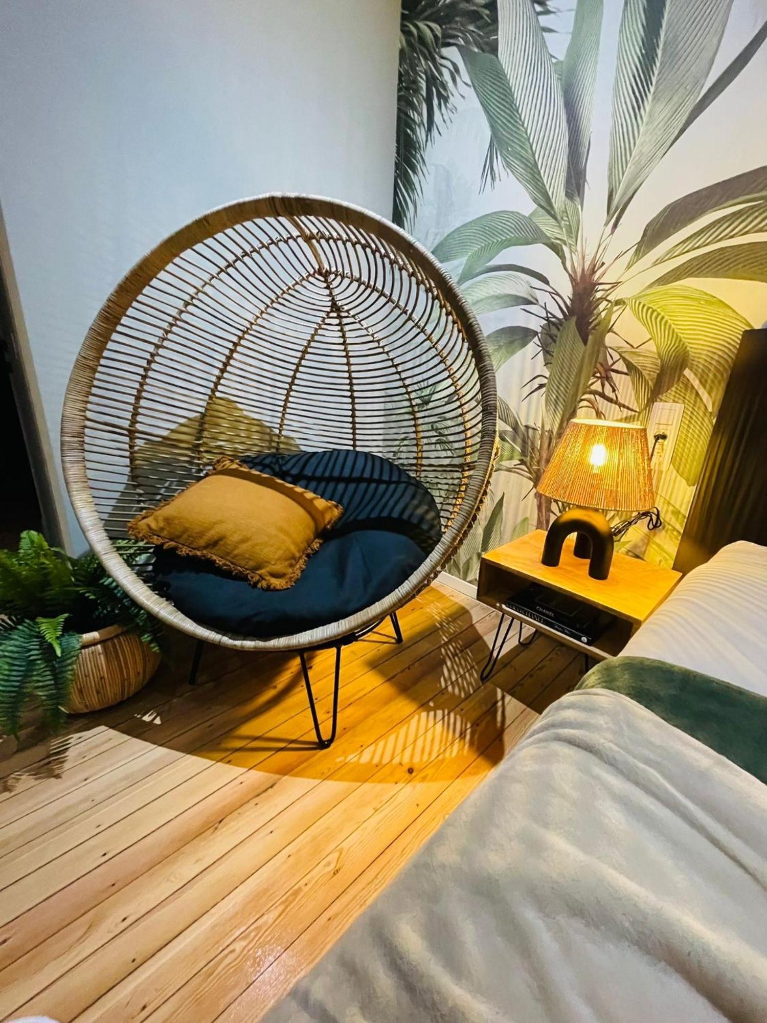 Appartement Exotique Avec Bain Balneo Lutych Exteriér fotografie